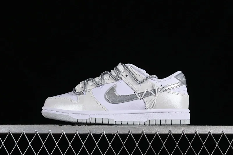 All Categories Nk SB Dunk Series Nk SB Dunk Low Low-top sneakers Nk Dunk Low Fresh silver ballet lace strap SB strap low-top casual sneakers DH9765-102